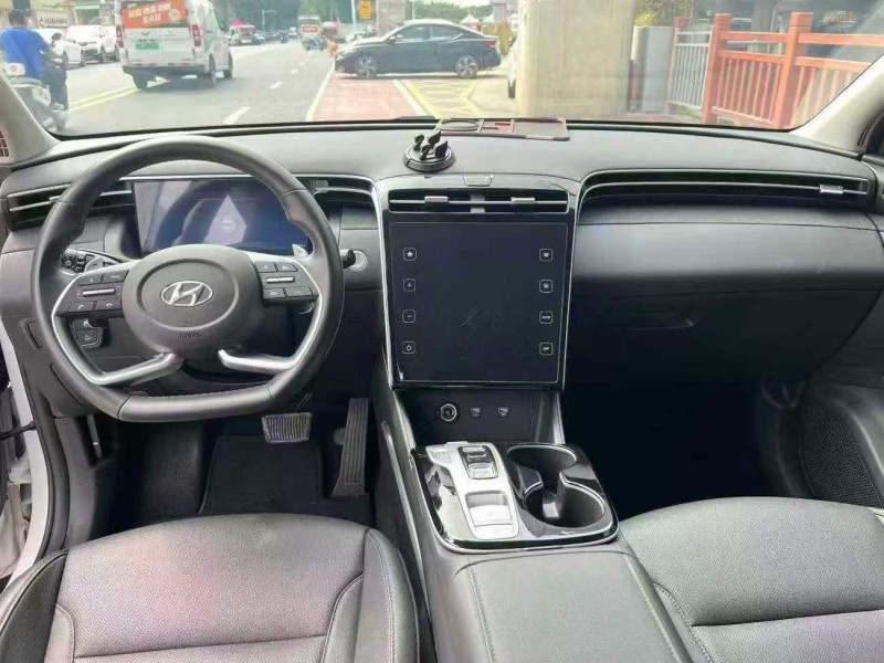 广州23年现代途胜4