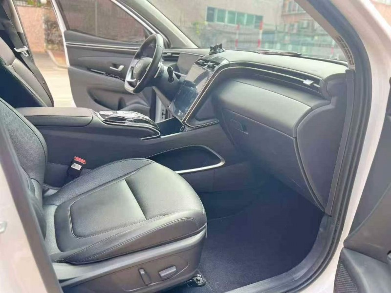 广州23年现代途胜5