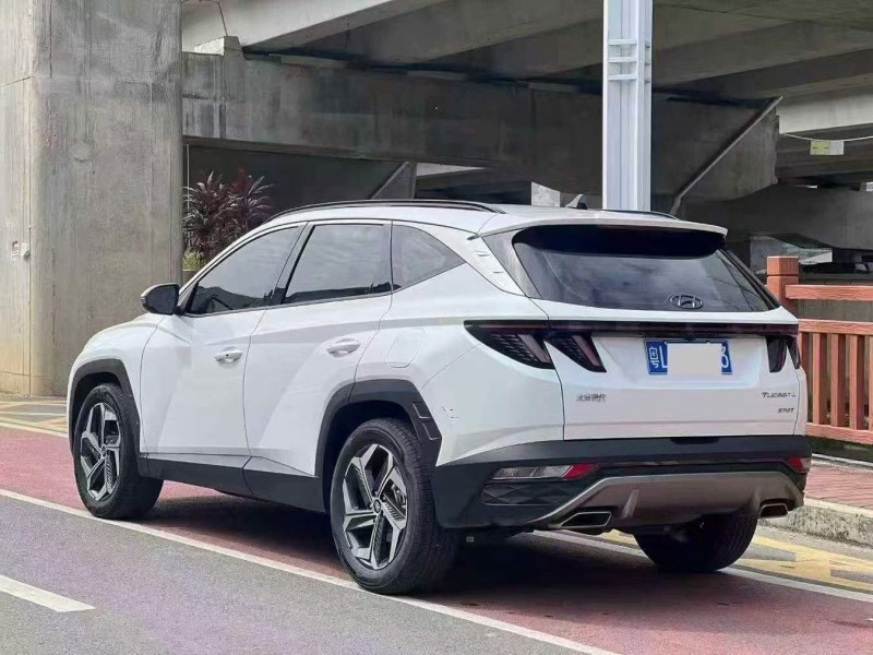 广州23年现代途胜8