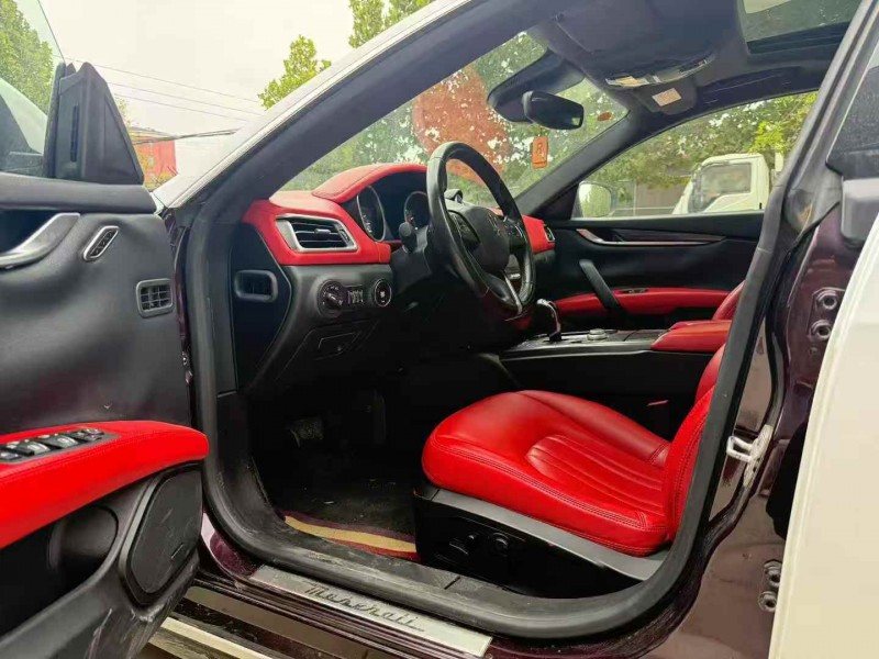 唐山18年玛莎拉蒂Ghibli5