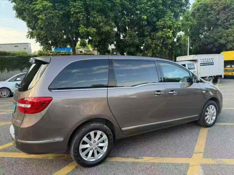 广州17年别克GL87