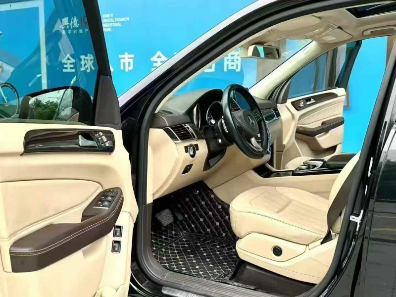 广州17年奔驰GLS4