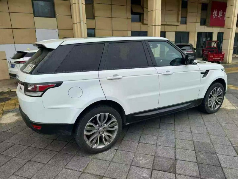 萍乡15年路虎揽胜运动8