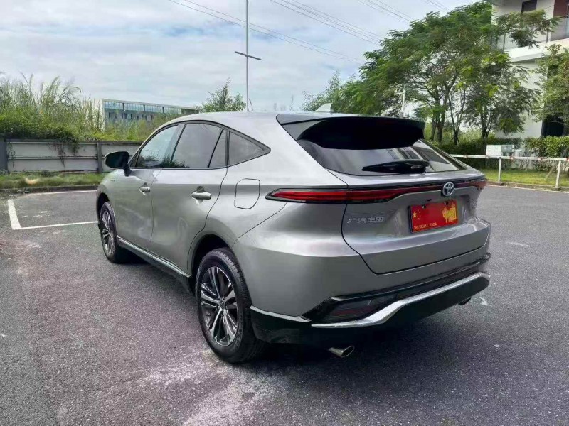 广州23年丰田威飒8