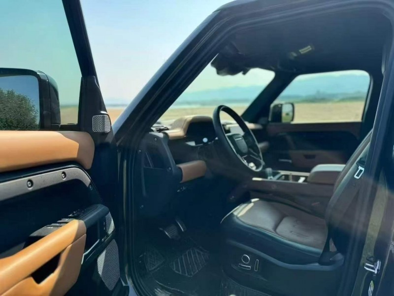 广州23年路虎卫士4