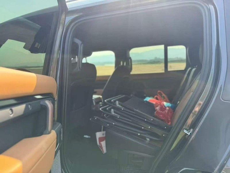 广州23年路虎卫士5