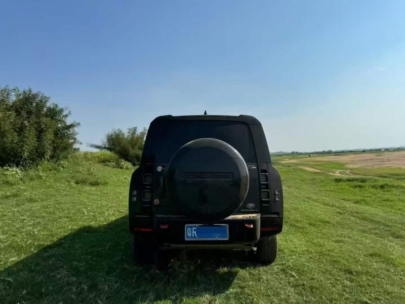 广州23年路虎卫士6