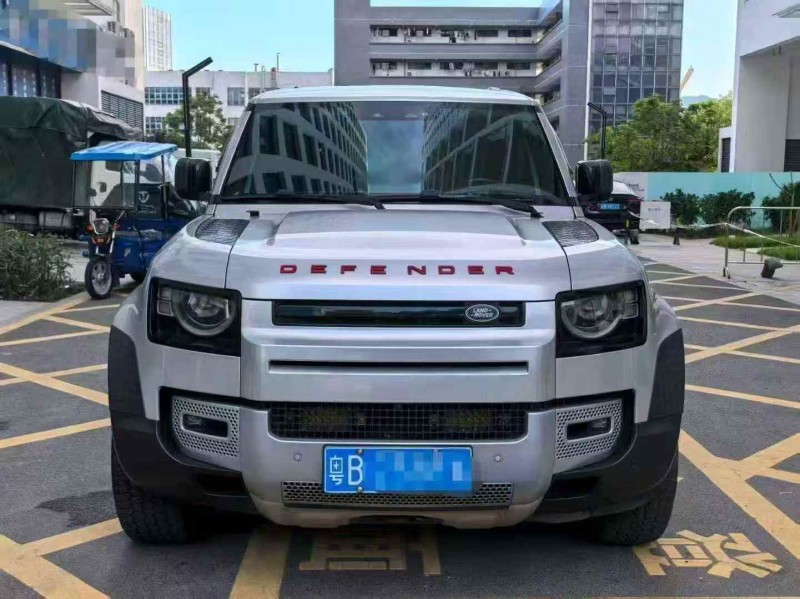 广州23年路虎卫士1