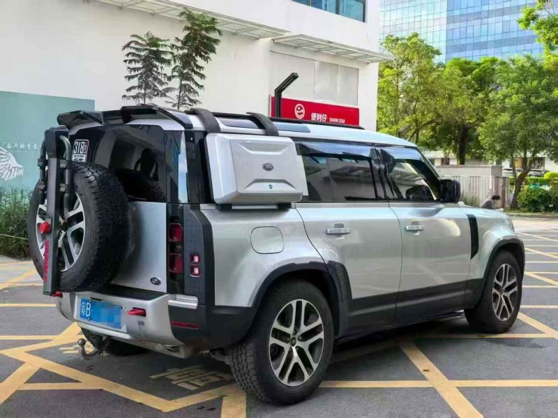 广州23年路虎卫士7