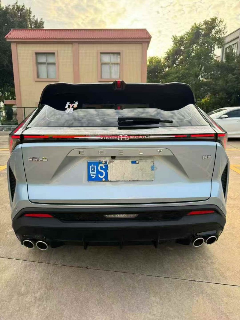 广州23年吉利博越9