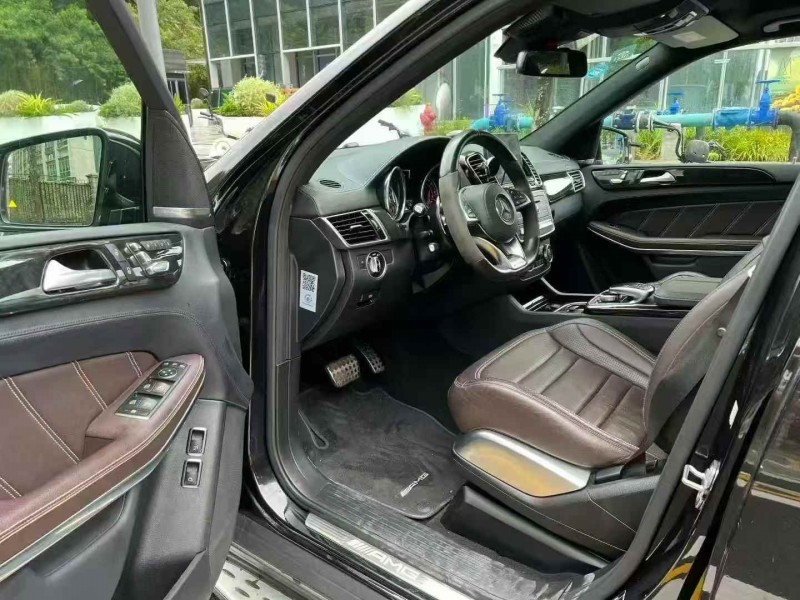 广州19年奔驰GLS4