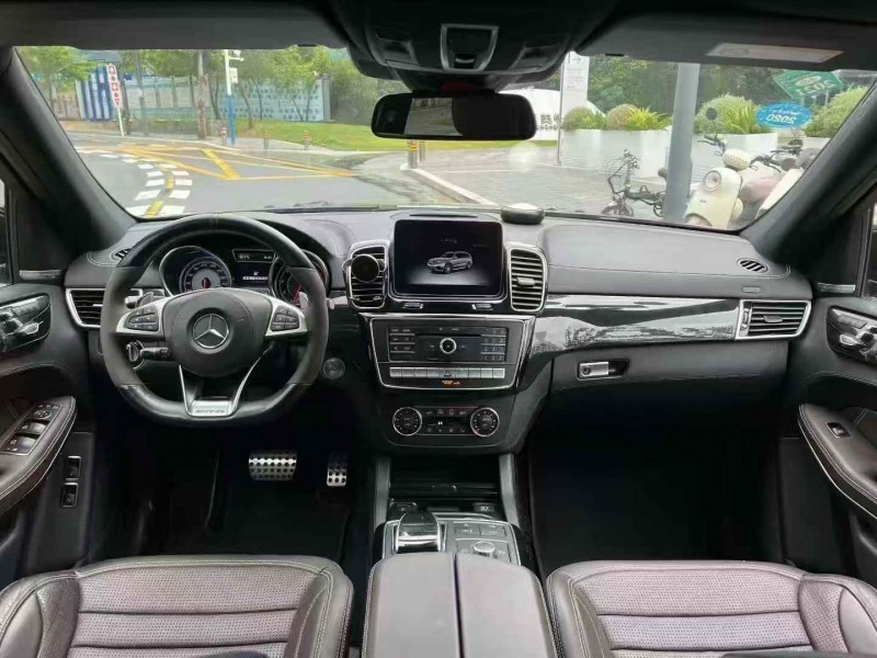 广州19年奔驰GLS5