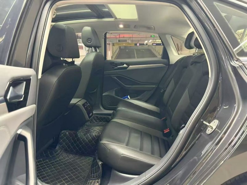 成都21年大众速腾5