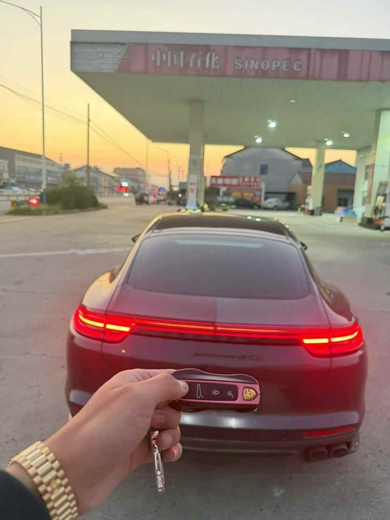 常州19年保时捷帕拉梅拉8