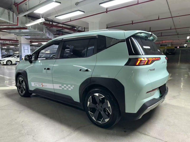 成都22年传祺埃安Y5