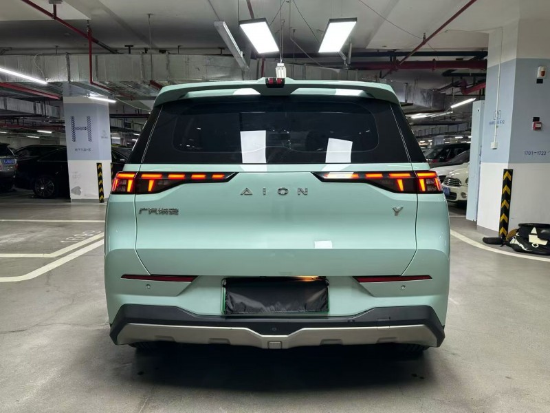 成都22年传祺埃安Y7