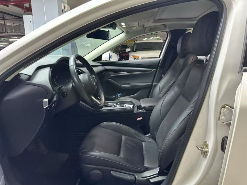 成都21年马自达昂克赛拉2