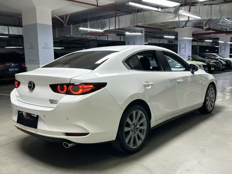 成都21年马自达昂克赛拉6