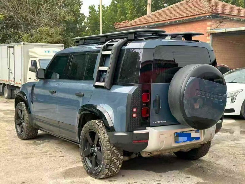 淄博22年路虎卫士6