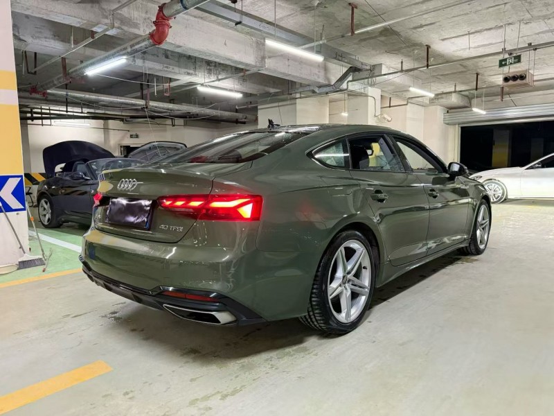 成都21年奥迪A57