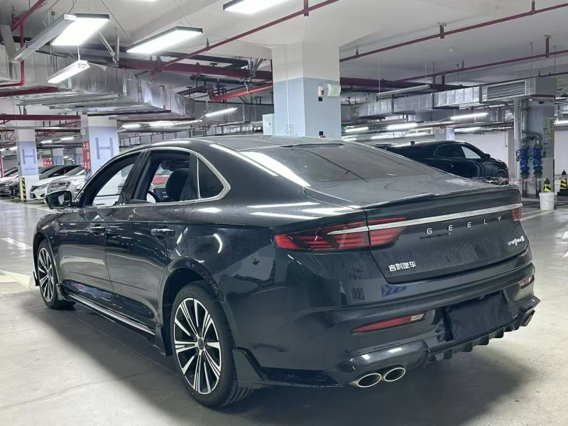 成都25年吉利星瑞7