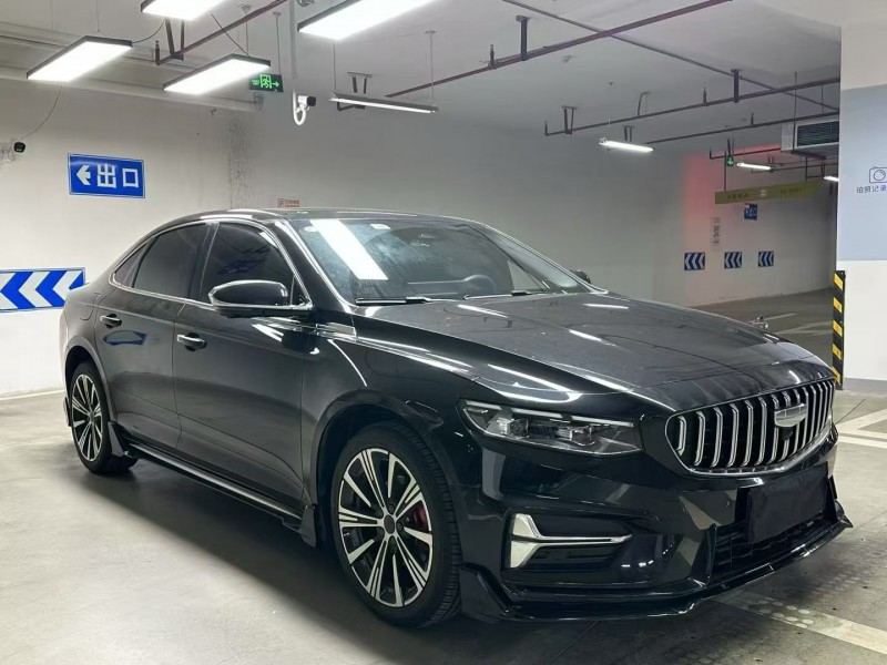 成都25年吉利星瑞8