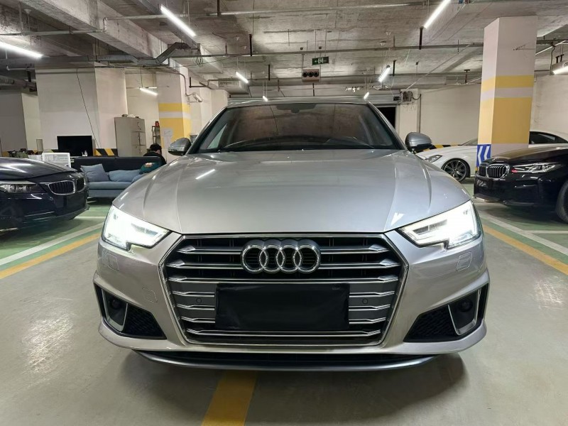 成都20年奥迪A4L1
