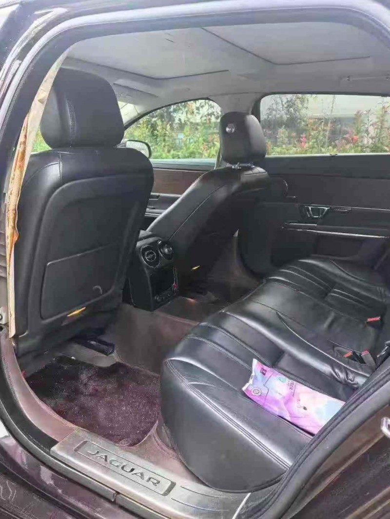 宜昌16年捷豹XJL6