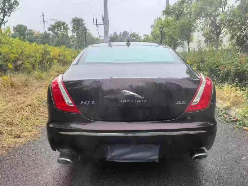 宜昌16年捷豹XJL9