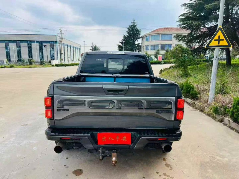 青岛19年福特猛禽8