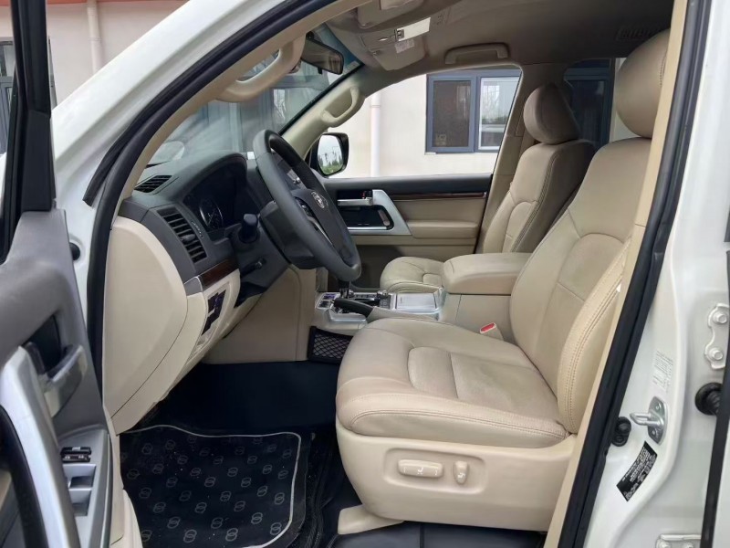 唐山19年丰田兰德酷路泽5