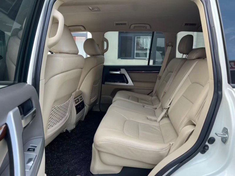 唐山19年丰田兰德酷路泽6