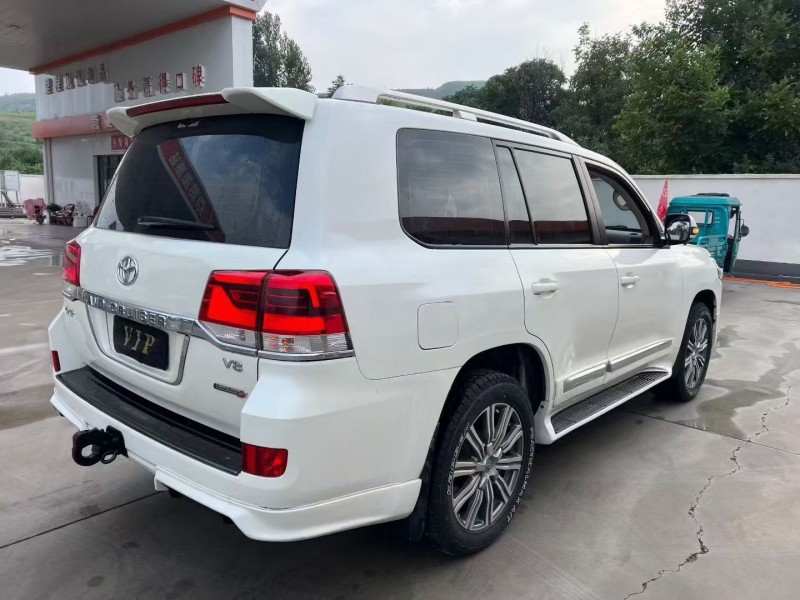 唐山19年丰田兰德酷路泽9