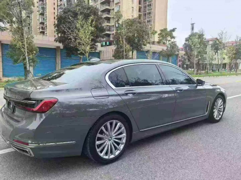 邵阳21年宝马7系8