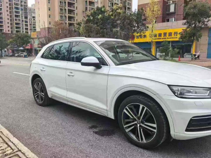 黄石20年奥迪Q52