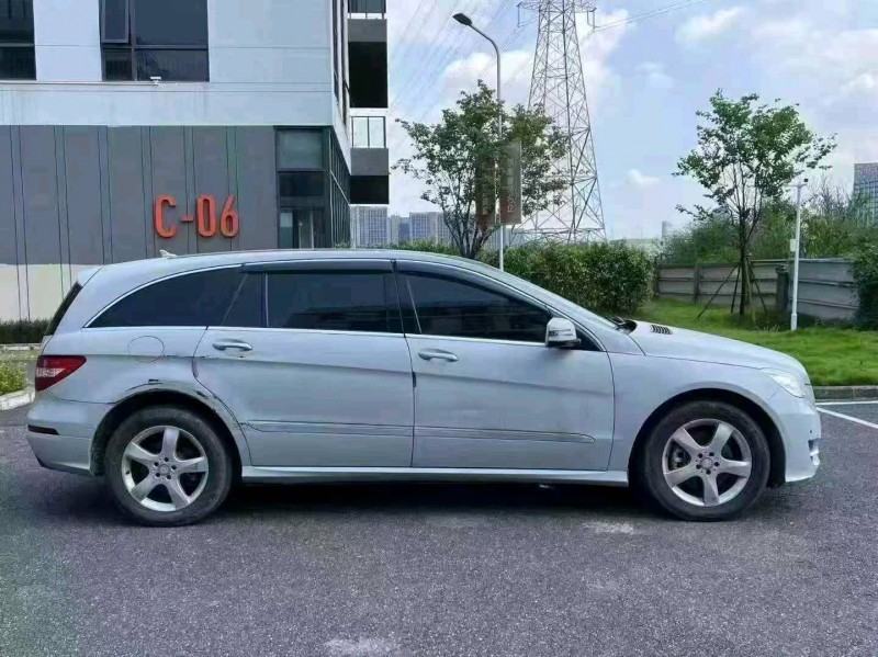 广州14年奔驰R6