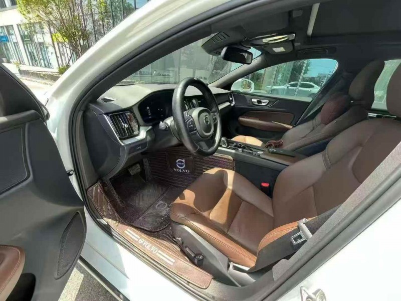 鹰潭23年沃尔沃S60L4