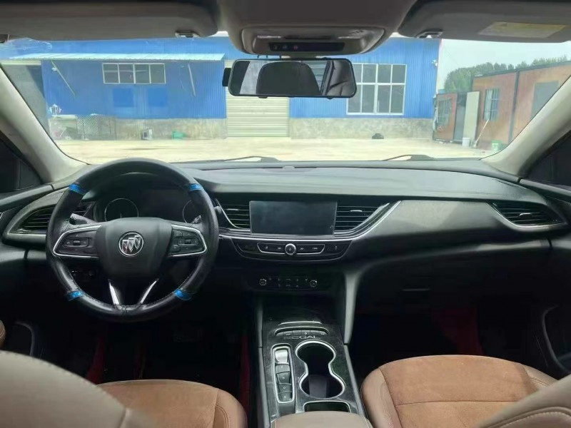 枣庄21年别克君威6