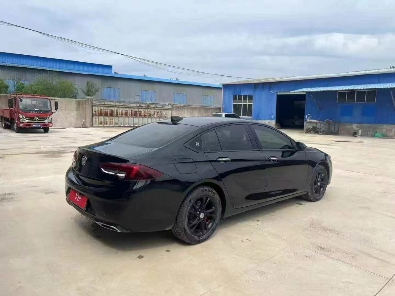 枣庄21年别克君威8