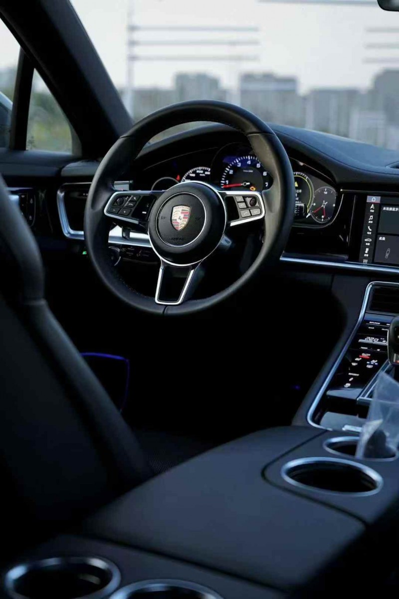 石家庄19年保时捷帕拉梅拉5