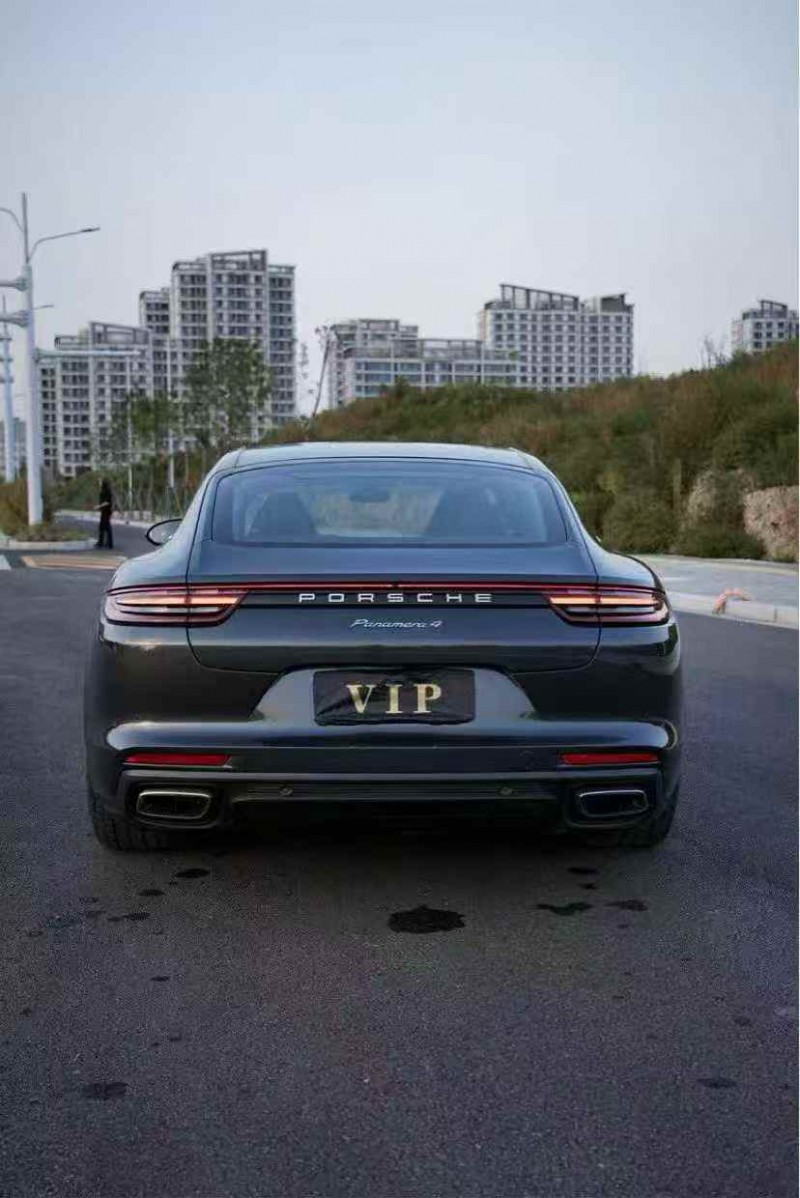 石家庄19年保时捷帕拉梅拉8