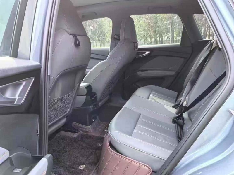 嘉兴23年奥迪Q46