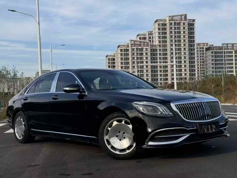 秦皇岛17年奔驰迈巴赫S级2