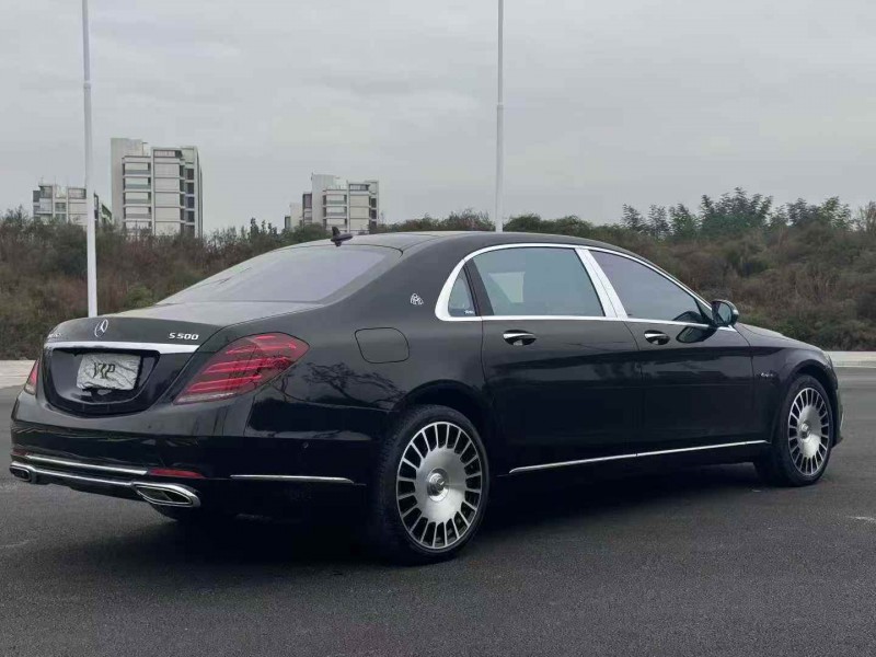 唐山17年奔驰迈巴赫S级7