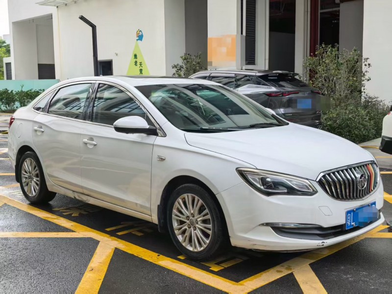 深圳17年别克英朗2