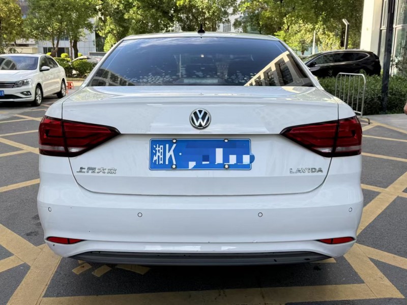 深圳21年大众朗逸8