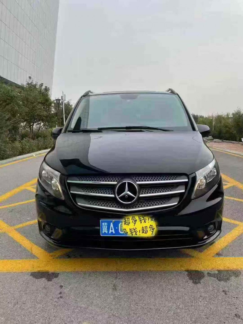 唐山19年奔驰威霆1