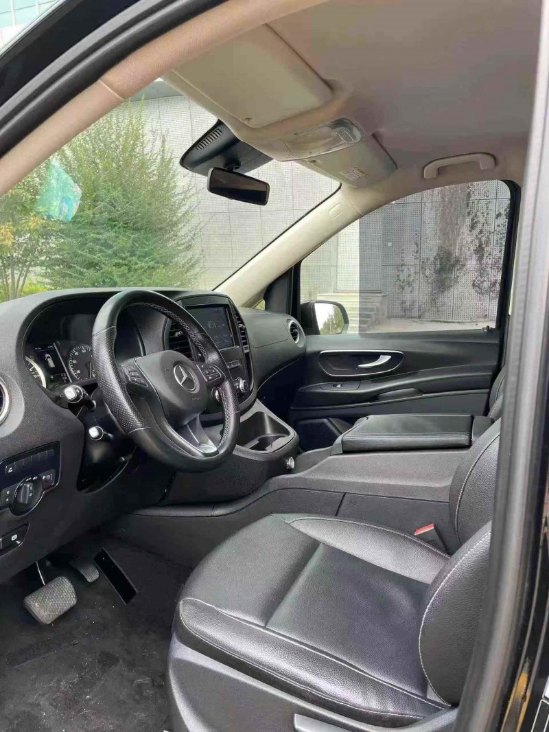 唐山19年奔驰威霆4