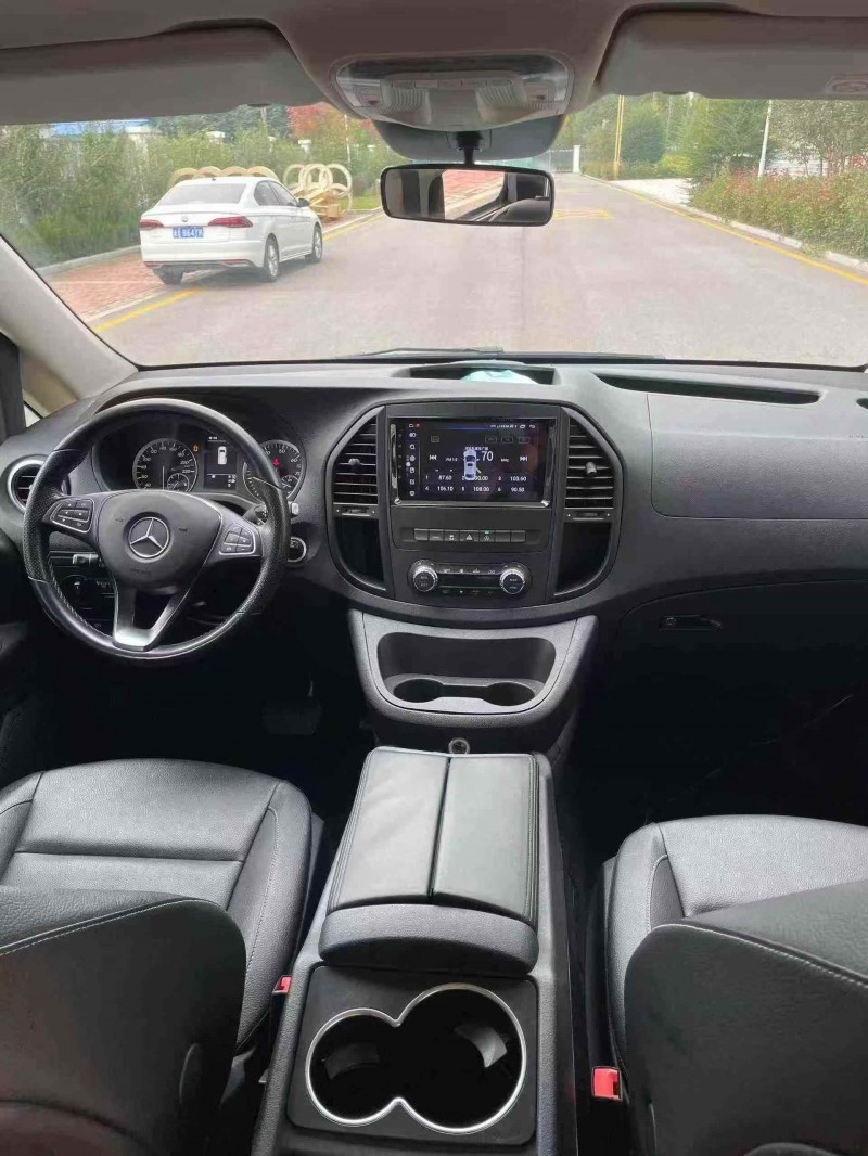 唐山19年奔驰威霆7