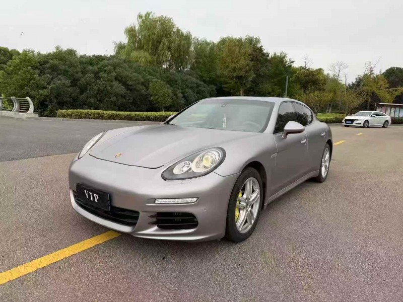 苏州14年保时捷帕拉梅拉3